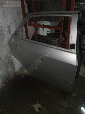 Chrysler 300c sağ arka kapi