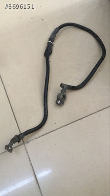 VOLKSWAGEN BORA GOLF AKÜ BAĞLANTI ŞASE KABLOSU ORJ ÇIKMA