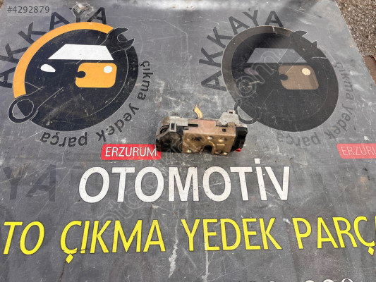 Peugeot 307 Sağ Arka Kapı Kilidi Orjinal Çıkma