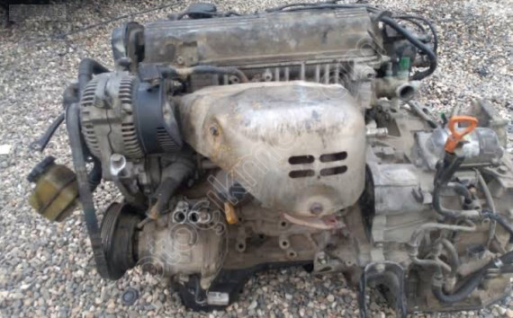 Toyota Carina ve corona 2000 benzinli motor