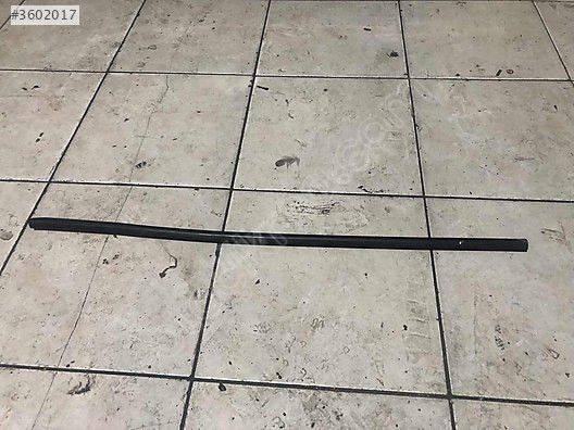 BMW F20 SAĞ ÖN KAPI CAM ÇITASI