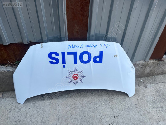 Ford Courier ön kaput 2018-2023 çıkma