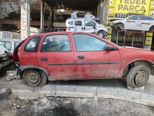 Opel Corsa B Çıkma Kapı - GM
