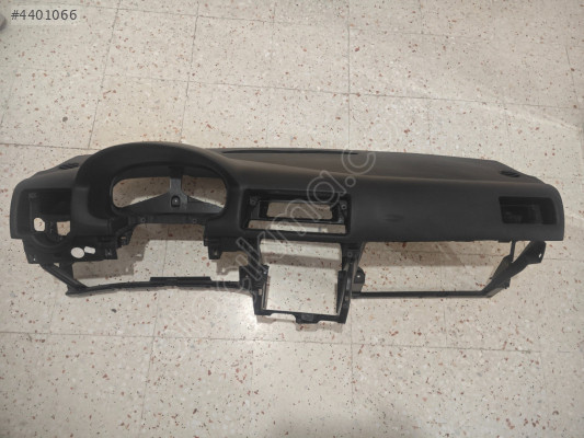 Volkswagen Bora ön gögüs orijinal