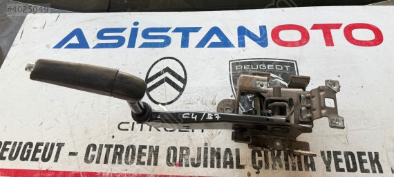 Citroën C4 el fren kolu çıkma