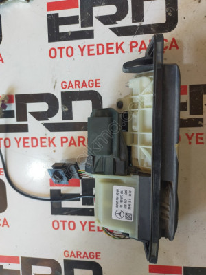 MERCEDES CLA200 W222 C117 BAGAJ AÇMA BUTONU KAMERALI  A2227600693
