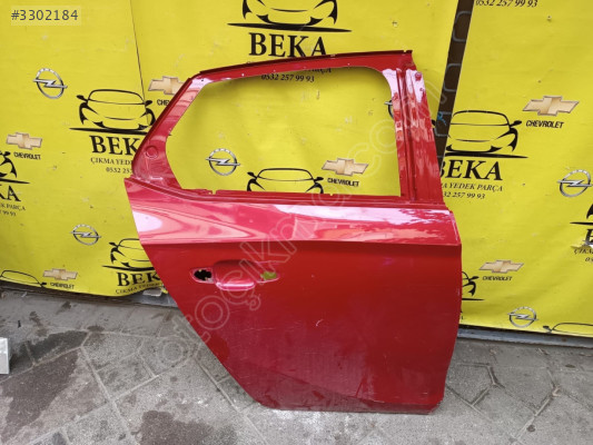 OPEL CORSA F SAĞ ARKA KAPI KIRMIZI ÇIKMA ORJİNAL YEDEK PARÇA