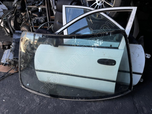 TOYOTA COROLLA SOL ÖN KAPI KONUK OTO 0536607706