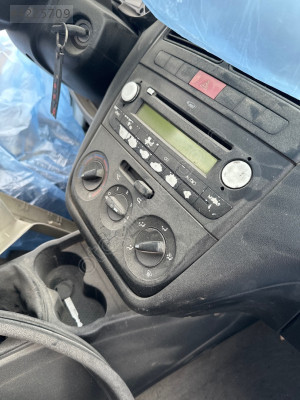 Fiat linea orjinal çıkma teyp