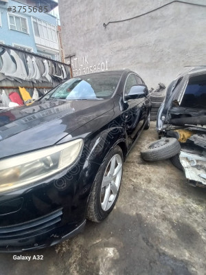 AUDİ Q7 SOL ÖN ÇAMURLUK 05366077016
