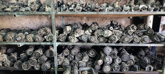 TOYOTA COROLLA KARBÜRATÖRLÜ MARŞ DİNAMOSU