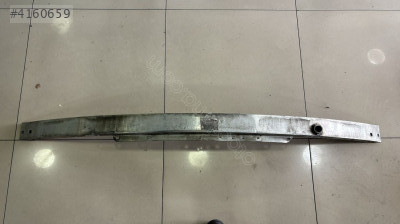 MERCEDES C SERİ W204 ÖN TAMPON DEMİRİ 2046205834
