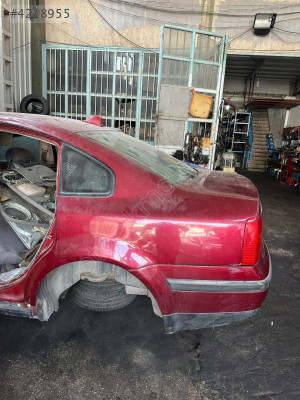 Volkswagen PASSAT sol arka çamurluk 97-04