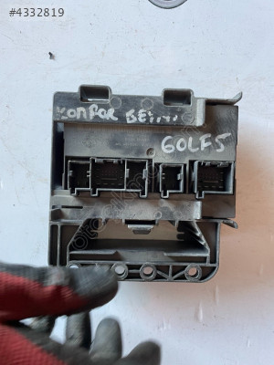 VW GOLF 5 KONFOR BEYNİ ÇIKMA ORJİNAL