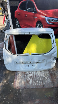 Renault duster bagaj kapağı orjinal cikma