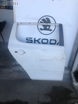 ÇIKMA SKODA FABİA SAĞ ARKA KAPI