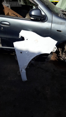 FORD COURİER SAĞ ÖN ÇAMURLUK