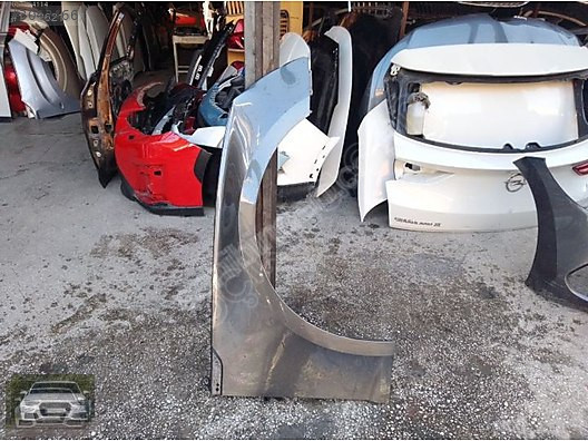 Audi A5 sağ ön çamurluk