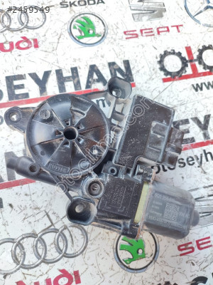 5Q0959811 Golf 7 sol arka cam motoru
