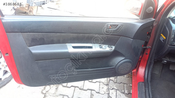 hyundai getz sol ön kapı döşemesi