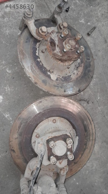 Renault megane 1 arka sağ sol tasıyıcılar