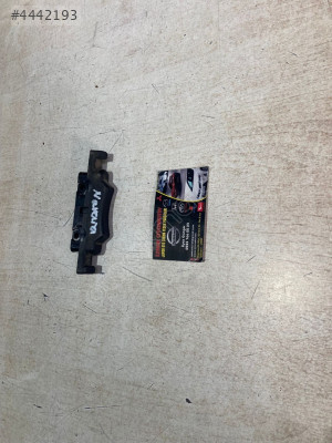 Nissan Navara orijinal torpido gözü kilidi