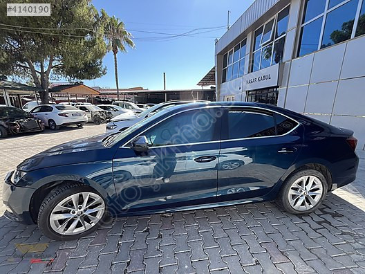 SKODA OCTAVİA SOL ÖN ÇAMURLUK ORJİNAL ÇIKMA - 5E3821105B