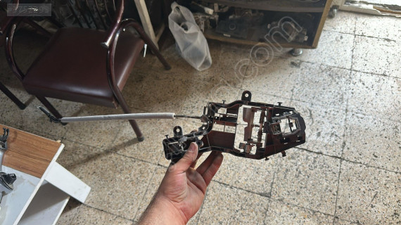 2015-2021 WV PASSAT B8 SAĞ ARKA KAPI MEKANİZMASI ORJ ÇIKMA