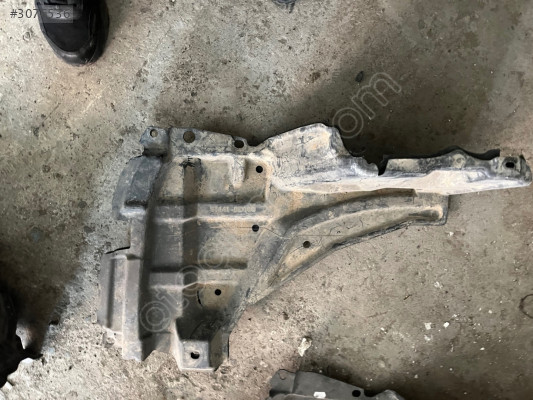 Orjinal Toyota Yaris Sağ Karter Muhafaza Çıkma Parça