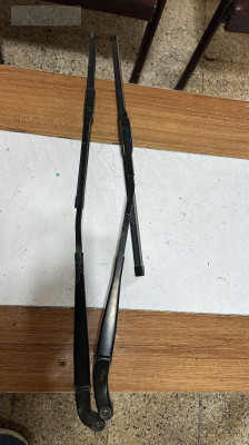 2015-2018 AUDİ A3 ÖN CAM SİLECEKLERİ ORJ ÇIKMA