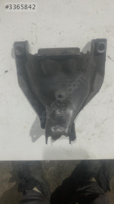 8K0399060 audi Q5 a4 a5 motor kulağı üst sacı sağ