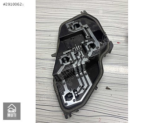 Sağ Arka bağaj dış stop duyu Renault clio 265501454r