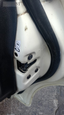 ford fiesta sağ arka kapı kilidi