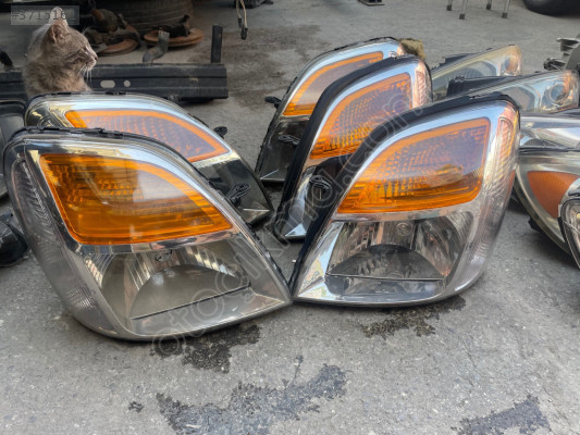 Hyundai Starx sağ sol far