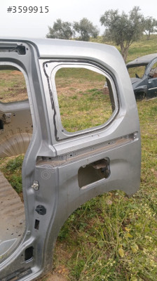Fiat Doblo5 sol arka çamurluk komple