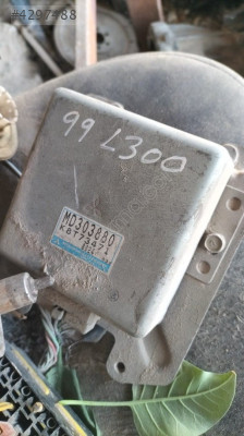 MD303880 Mitsubishi l300 H100 röle