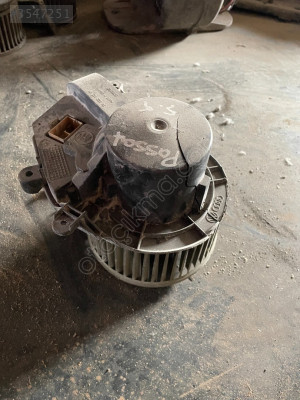 VW PASSAT KALORİFER MOTORU ORJİNAL ÇIKMA