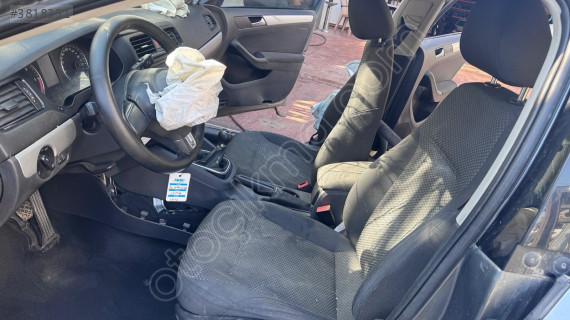 JETTA 1.6 GÖĞÜS