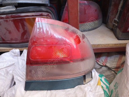 Mazda 626 sağ  arka stop