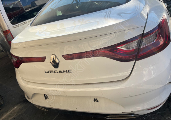 Renault Megane 4 bagaj kapağı hatasız dolu çıkma orijinal