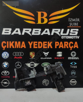 Peugeot 2008 ÖN PANEL SAĞ YAN BAKALİTİ 9823291380