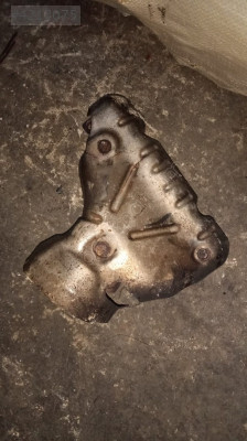 Renault kango  egzoz muhafaza saci benzinli
