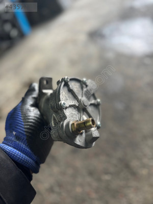 CRAFTER 2.5 TDİ ÇIKMA ORJİNAL FREN VAKUM POMPASI