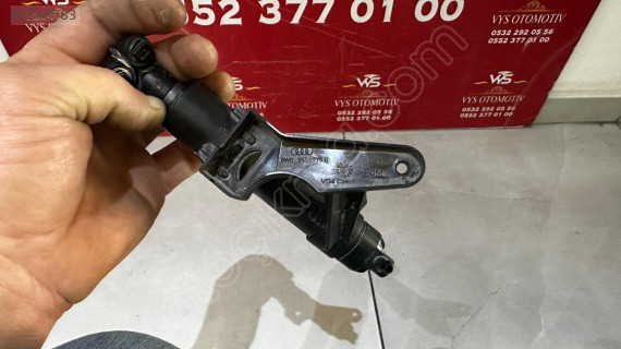 2017-  Audi A5 Far Yıkama Robotu 8W6955775B