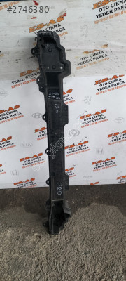 Hyundai İ20 çıkma arka tampon demiri 21-24