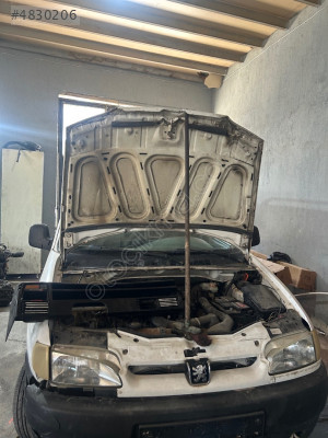 Peugeot partner kaput