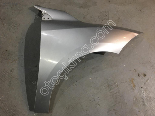 Renault Megane 3 2009- Sağ Ön Çamurluk Orjinal 631007490R