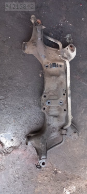 Toyota carina ön travers