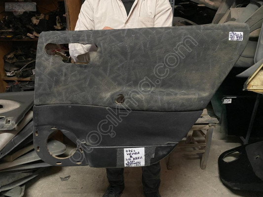 98-02 Model Opel Vectra B Orjinal Sağ Arka Kapı Döşemesi