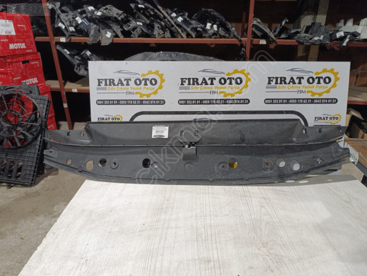 51767486827 ORJ ÇIKMA BMW 4 SERISI G22 ÖN PANEL ÜST KAPLAMASI